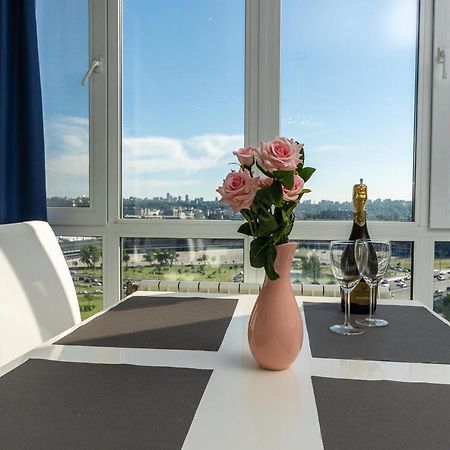 Fashionable Panoramic Apartments Dnieper. Obolon Київ Екстер'єр фото