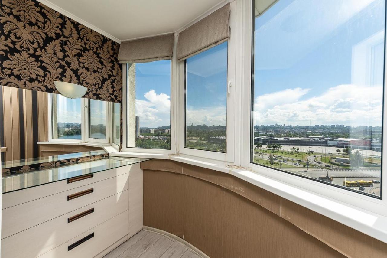 Fashionable Panoramic Apartments Dnieper. Obolon Київ Екстер'єр фото