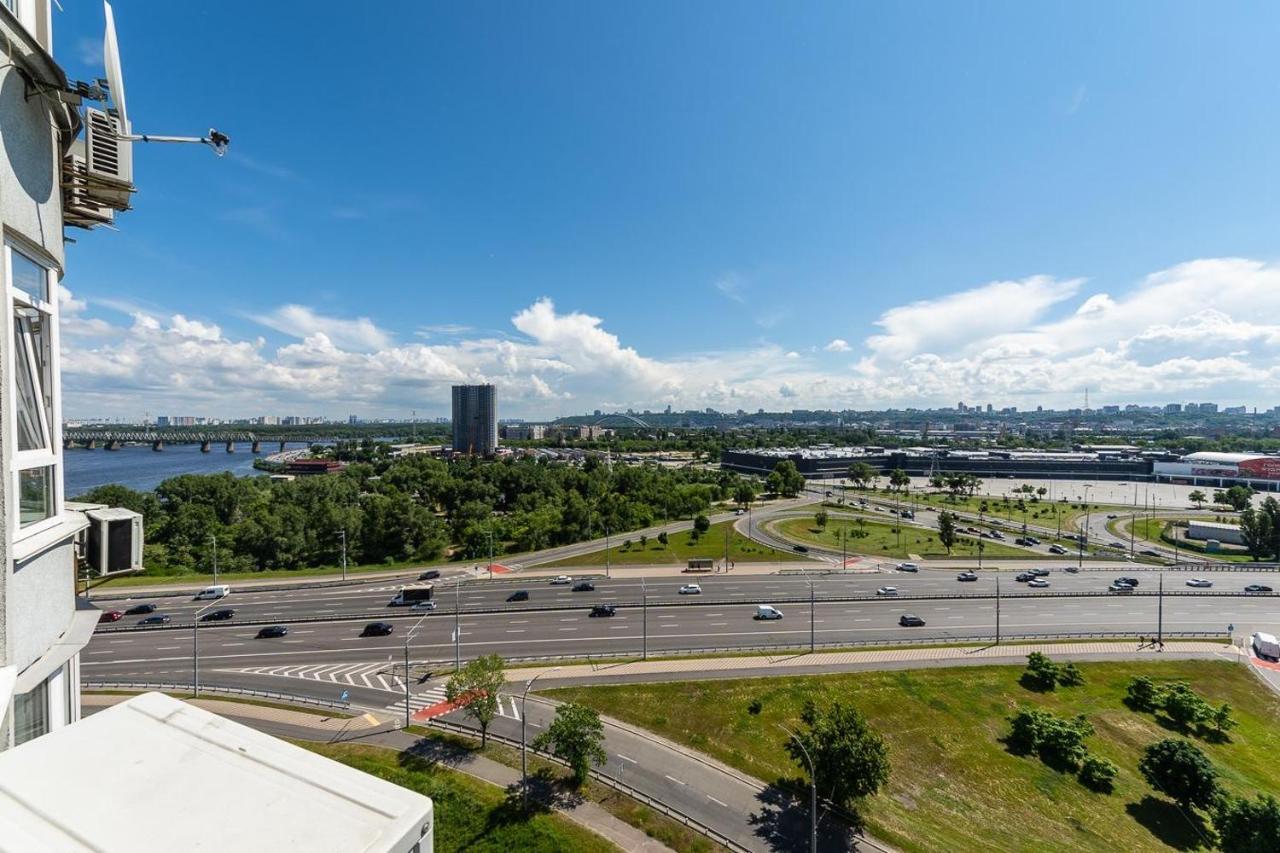 Fashionable Panoramic Apartments Dnieper. Obolon Київ Екстер'єр фото