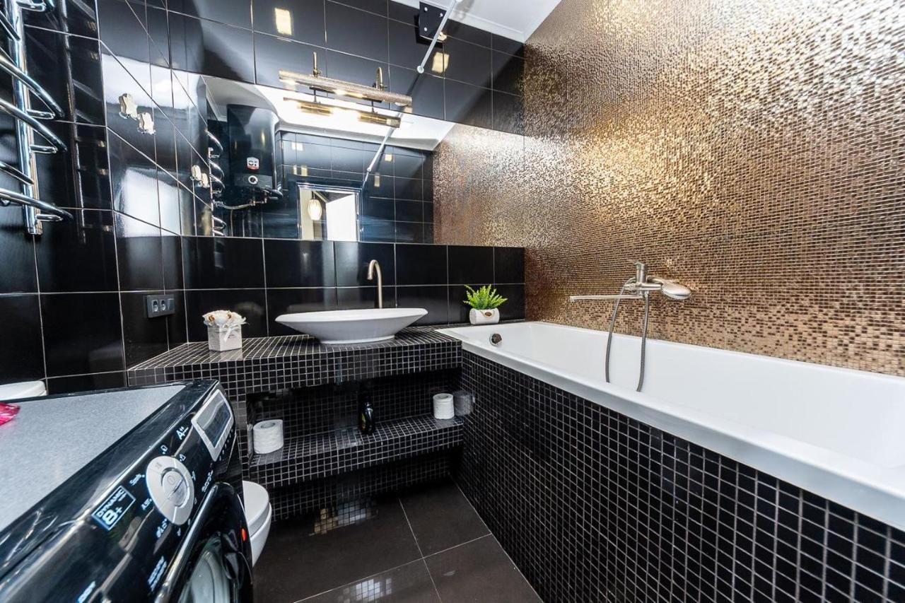 Fashionable Panoramic Apartments Dnieper. Obolon Київ Екстер'єр фото