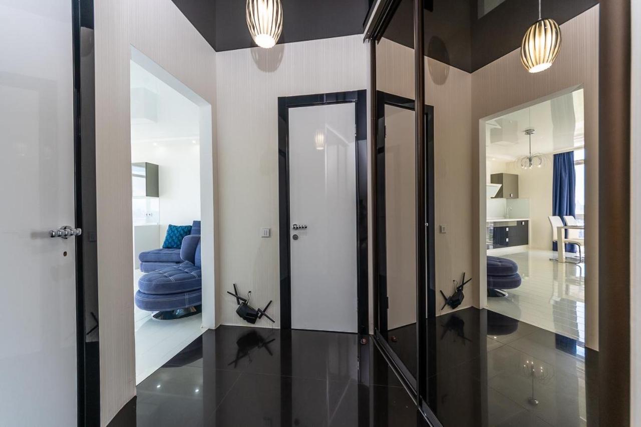 Fashionable Panoramic Apartments Dnieper. Obolon Київ Екстер'єр фото