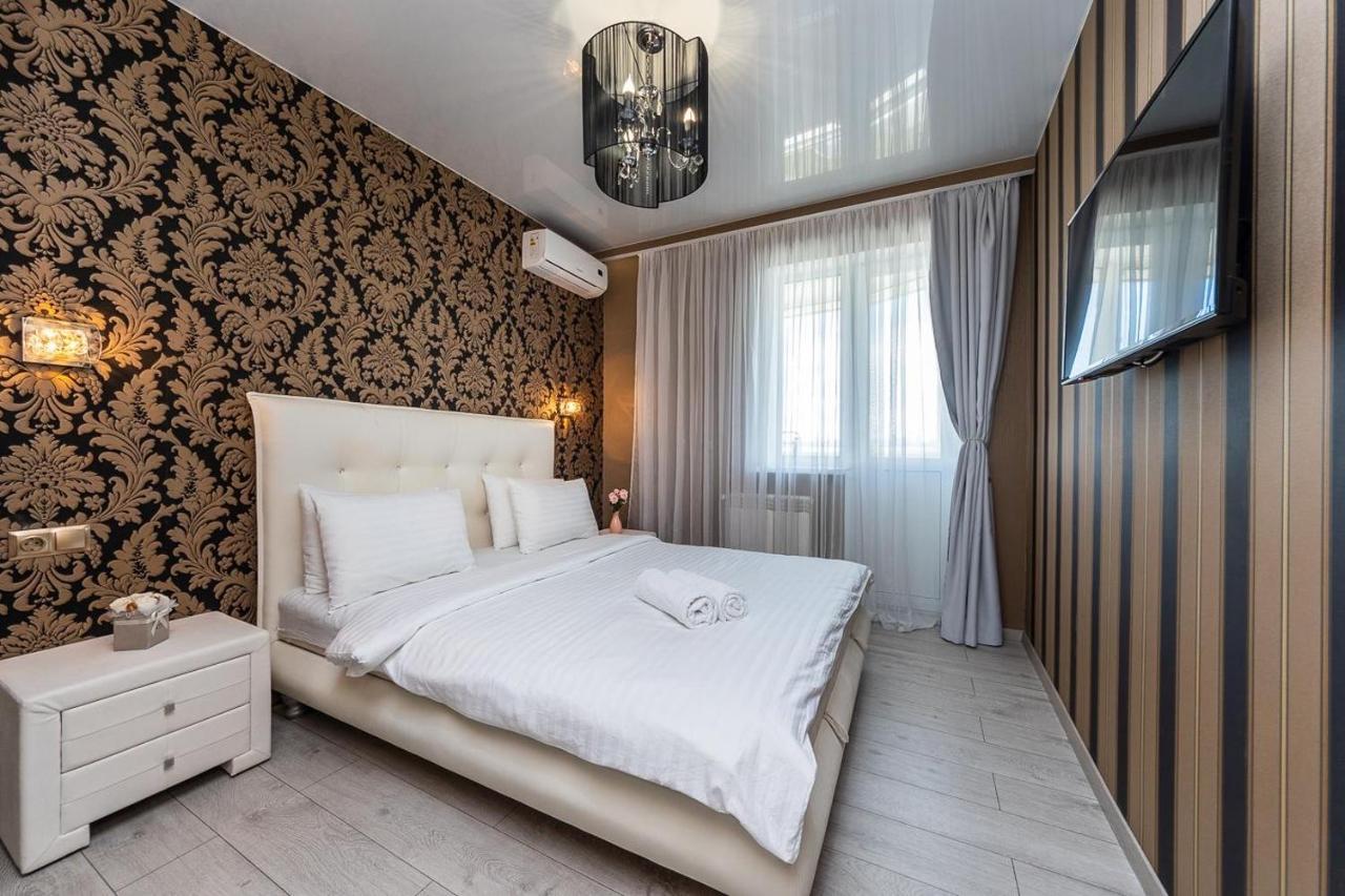 Fashionable Panoramic Apartments Dnieper. Obolon Київ Екстер'єр фото