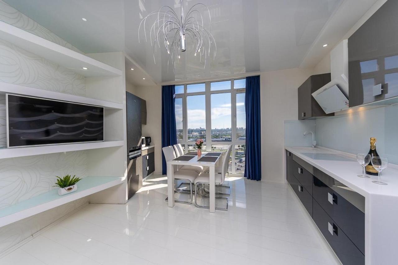 Fashionable Panoramic Apartments Dnieper. Obolon Київ Екстер'єр фото